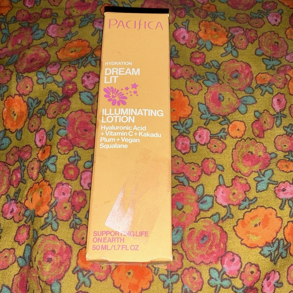 Pacifica Dreamlit Illuminating Facial Lotion Vitamin C HA 1.7Oz Full-size New